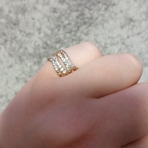 Goldfarbener ring metall - ring, band