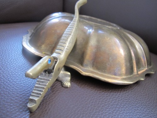 Nussknacker krokodil antik - krokodil,